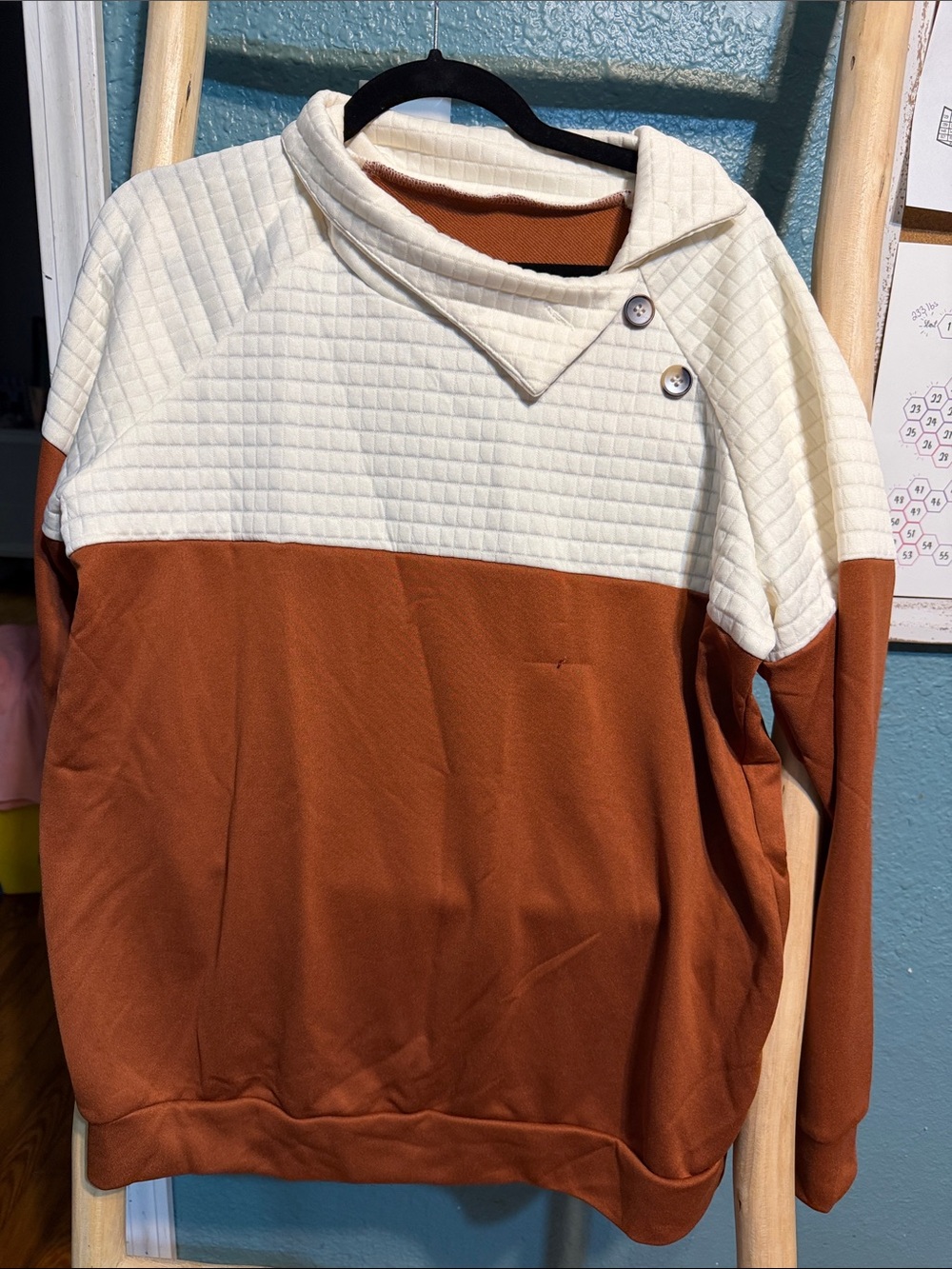 Source Unknown Cream and Rust Colorblock Quilted Pullover Hoodie